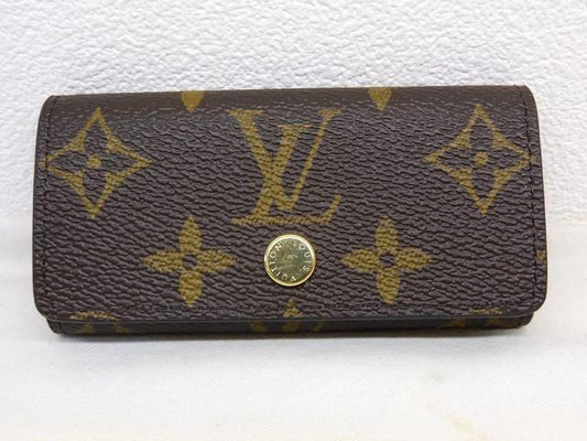 Louis Vuitton 4 Consecutive Key Case Multicles 4 Monogram Key Holder