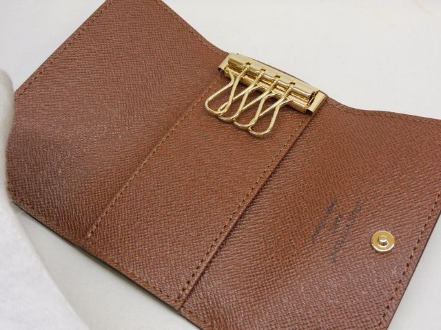 Louis Vuitton 4 Consecutive Key Case Multicles 4 Monogram Key Holder — view 3