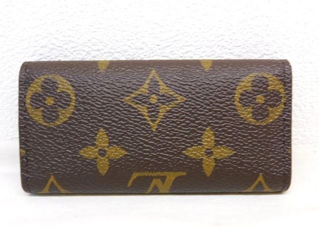 Louis Vuitton 4 Consecutive Key Case Multicles 4 Monogram Key Holder — view 2