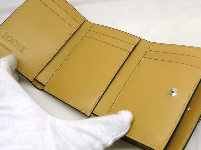 Loewe Fold Wallet Trifold — view 3
