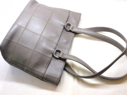 Chanel Choco Bar Stitch Tote Gray Caviar Leather Logo Silver — view 2