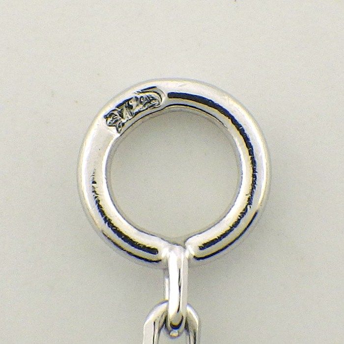 Van Cleef & Arpels Necklace Vintage Alhambra White Shell 18k White Gold — view 5