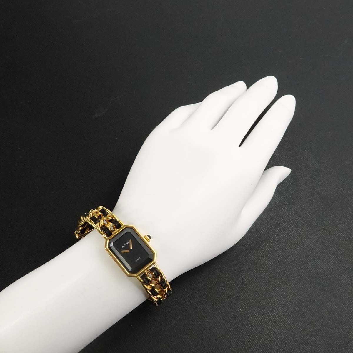 Chanel Premiere M Vintage Watch Black Gold — view 3