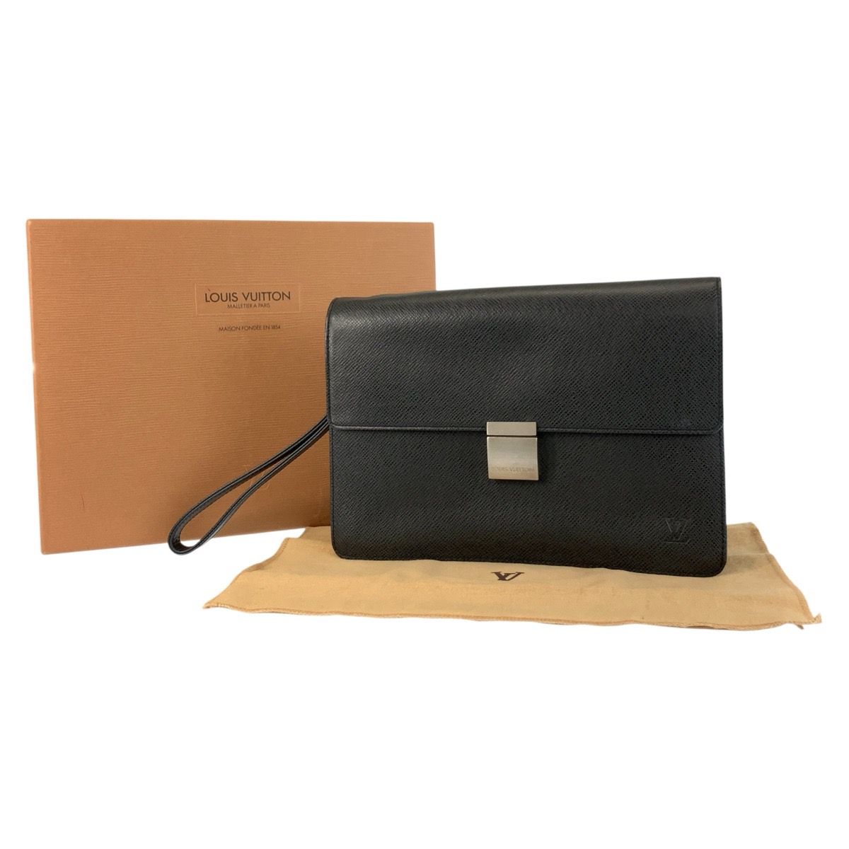 Louis Vuitton Taiga Selenga Black Silver Leather Clutch — view 9