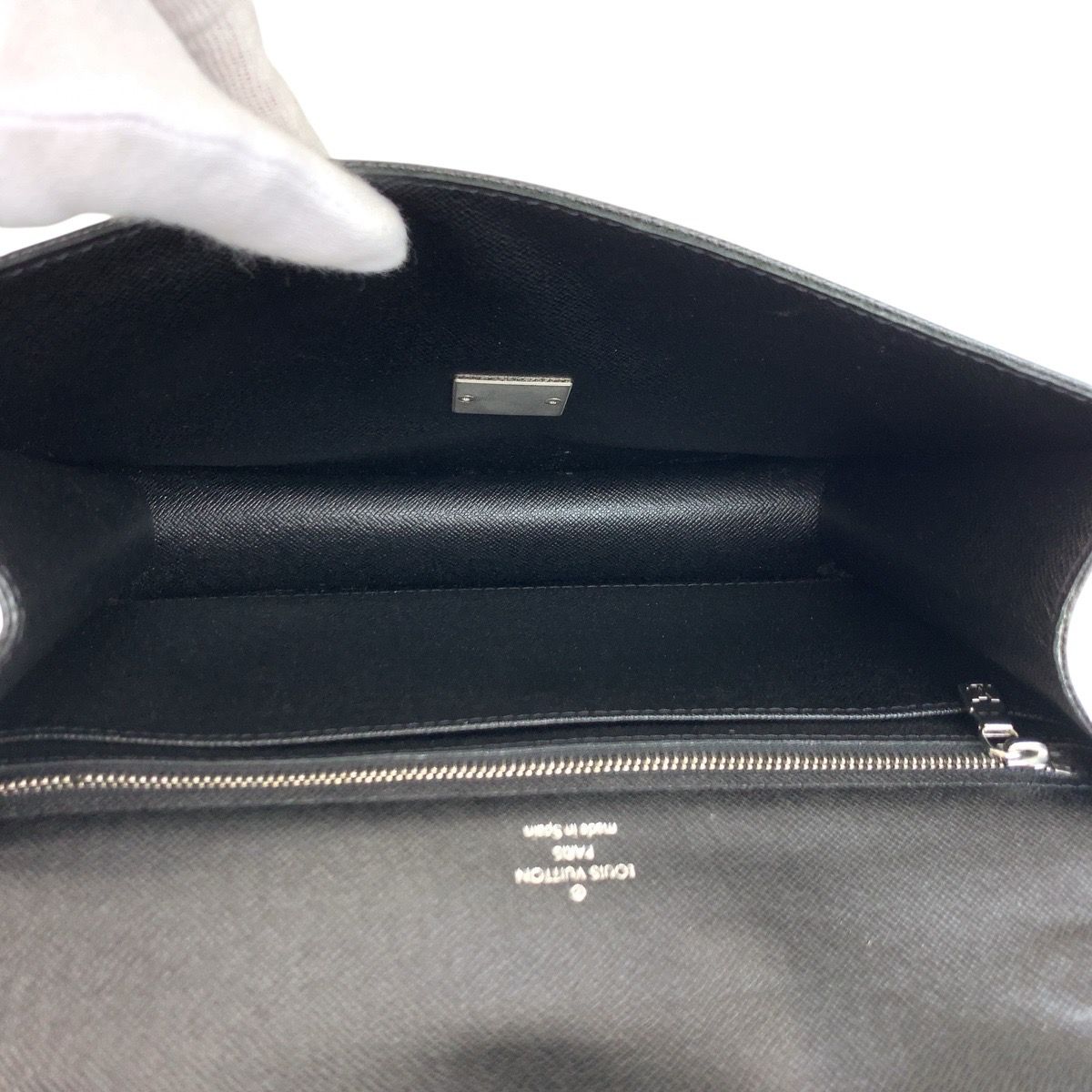 Louis Vuitton Taiga Selenga Black Silver Leather Clutch — view 7