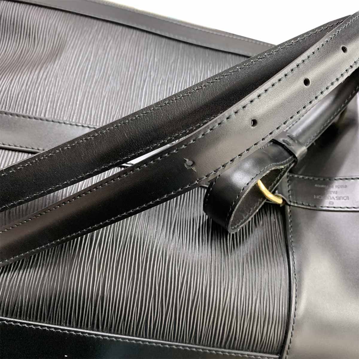 Louis Vuitton Epi Randonnee PM Shoulder Bag Noir Gold — view 9