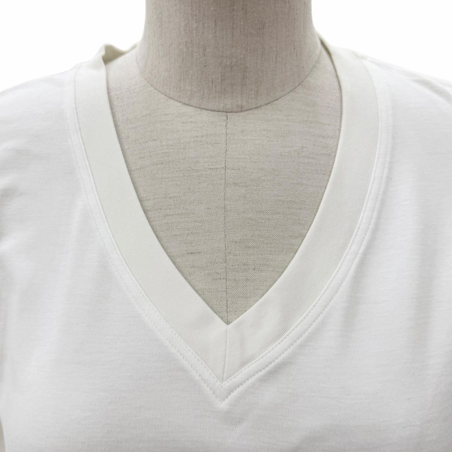 Hermes Cotton 100% V-neck Embroidery Chest Pocket Short Sleeve T-Shirt White 34 — view 2
