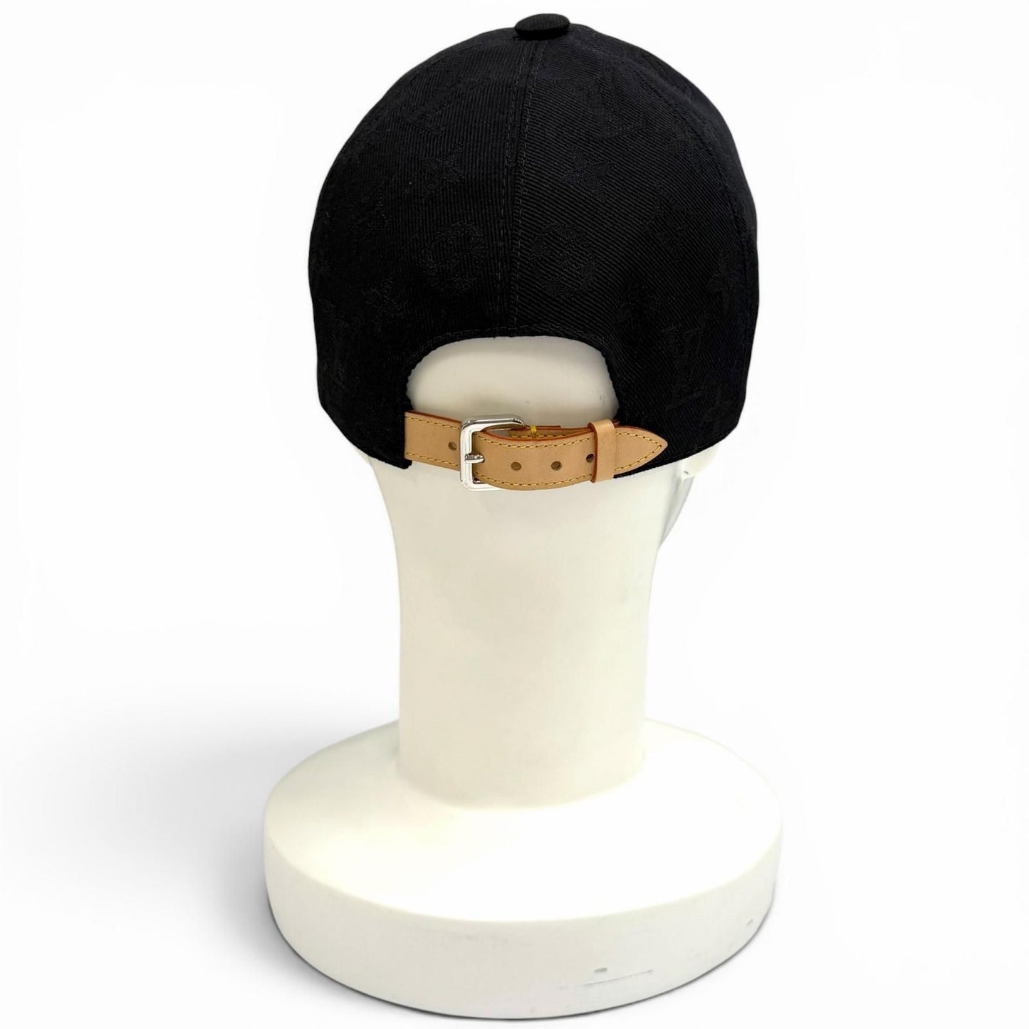 Louis Vuitton Cap Monogram Essential Cap Black — view 4