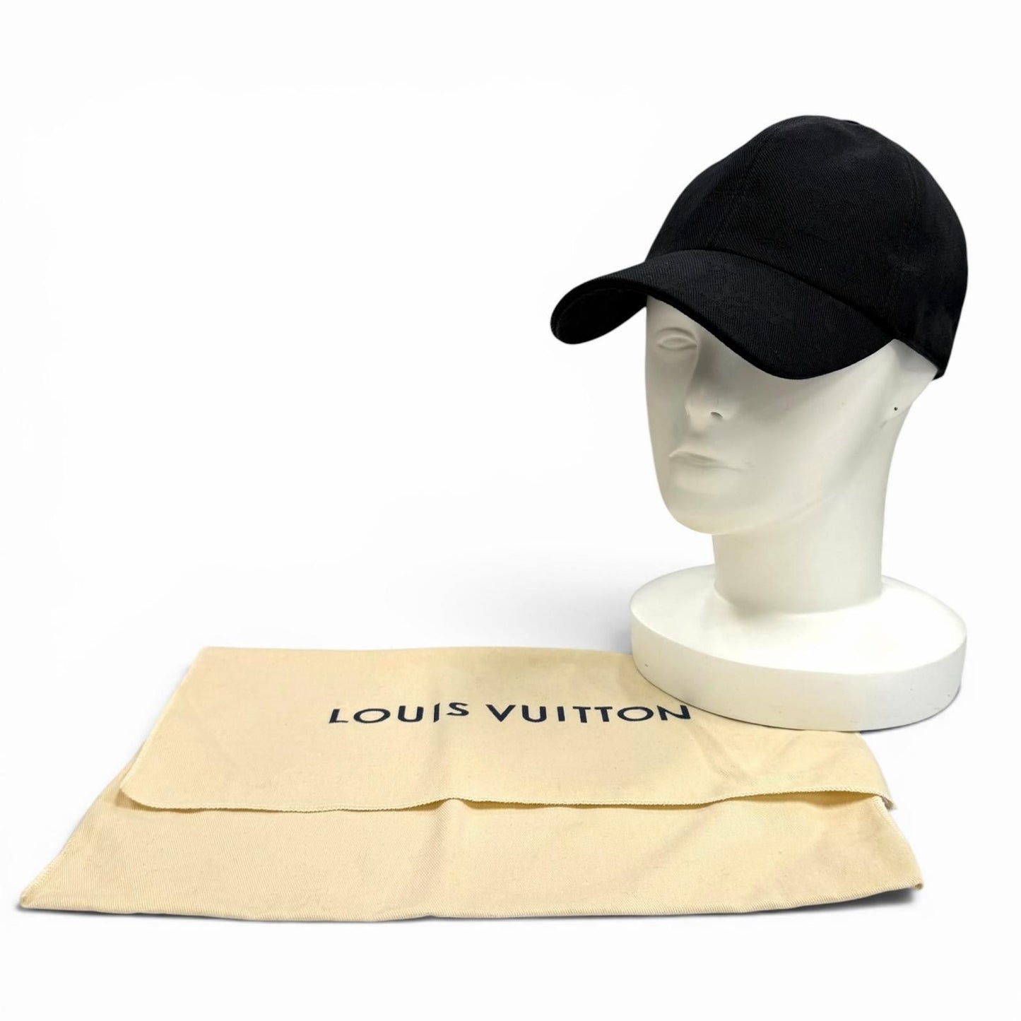 Louis Vuitton Cap Monogram Essential Cap Black — view 2