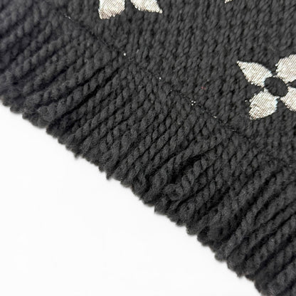 Louis Vuitton Echarpe Logo Mania Shine Wool Silk Scarf Black — view 6