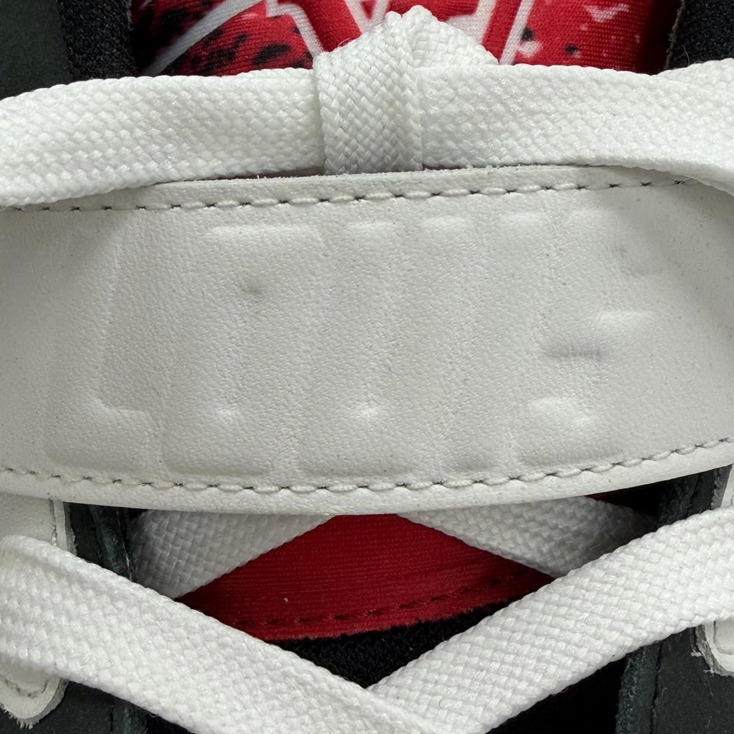 Louis Vuitton LV Line Leather High Cut Sneakers White Black 8.5 — view 9