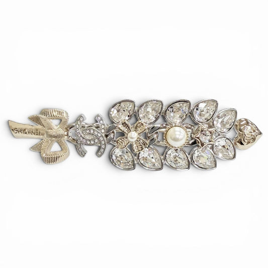 Chanel CC Logo Heart Ribbon Visual Leaf Brooch Gold