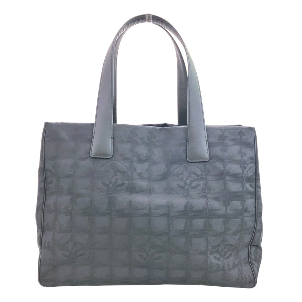 Chanel Tote MM New Travel Line Leather Jacquard — view 2