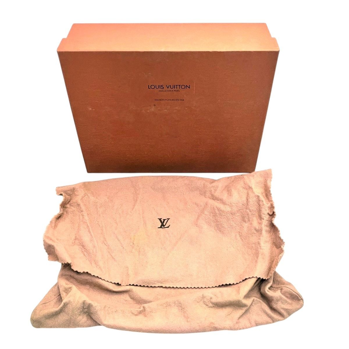 Louis Vuitton Chien MM Monogram Shoulder Bag Canvas — view 5