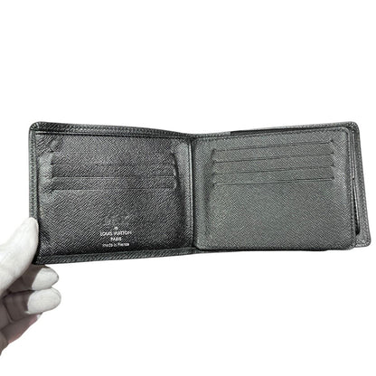 Louis Vuitton Portefeuille Florin Taiga Bifold Wallet Leather — view 3