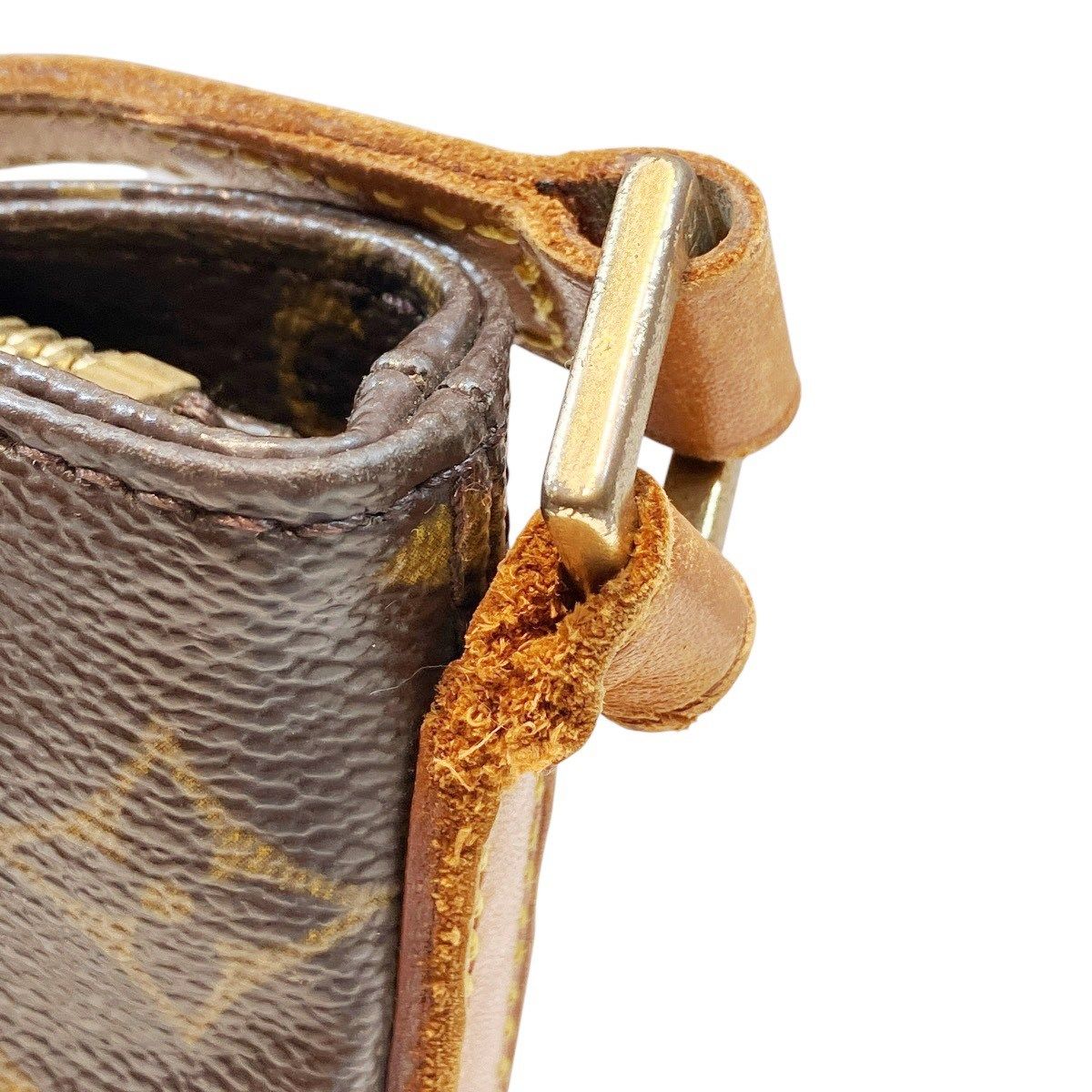 Louis Vuitton Trotteur Monogram Shoulder Bag Canvas — view 6