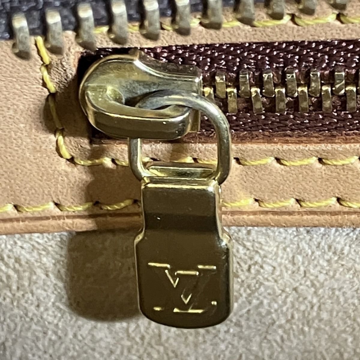 Louis Vuitton Monogram Tote Leather — view 9