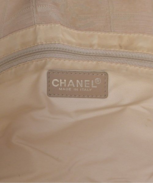 Chanel Tote Beige — view 4