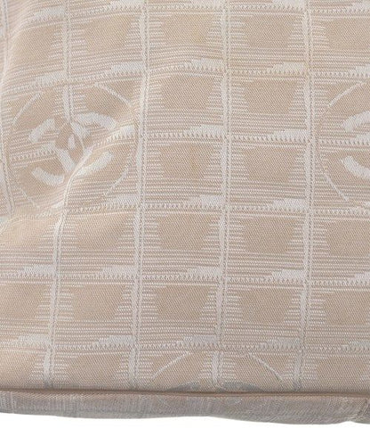 Chanel Tote Beige — view 8