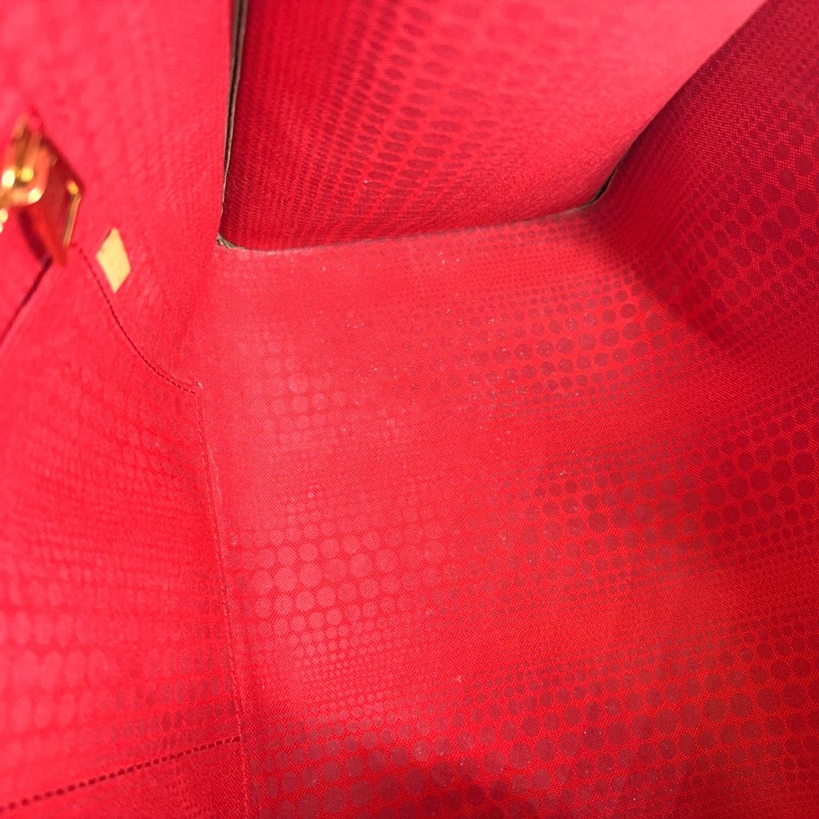 Louis Vuitton New Arrivals On The Go MM Monogram Yayoi Kusama Collaboration — view 9