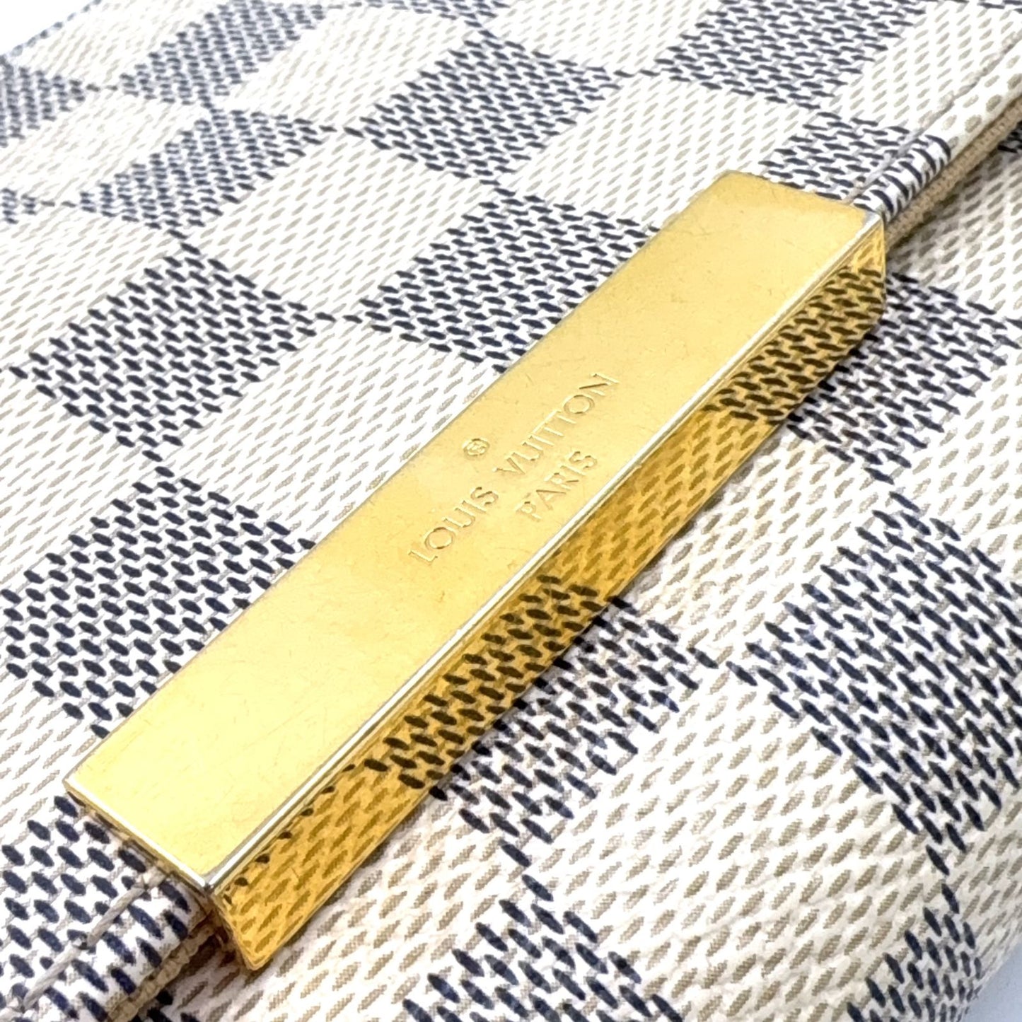 Louis Vuitton New Arrivals Favorite PM Damier Azur Shoulder Leather White — view 9