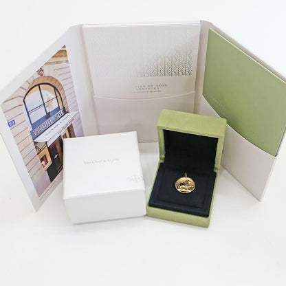 Van Cleef & Arpels Heaven Zodiac Medal Leonis Leo Pendant — view 9