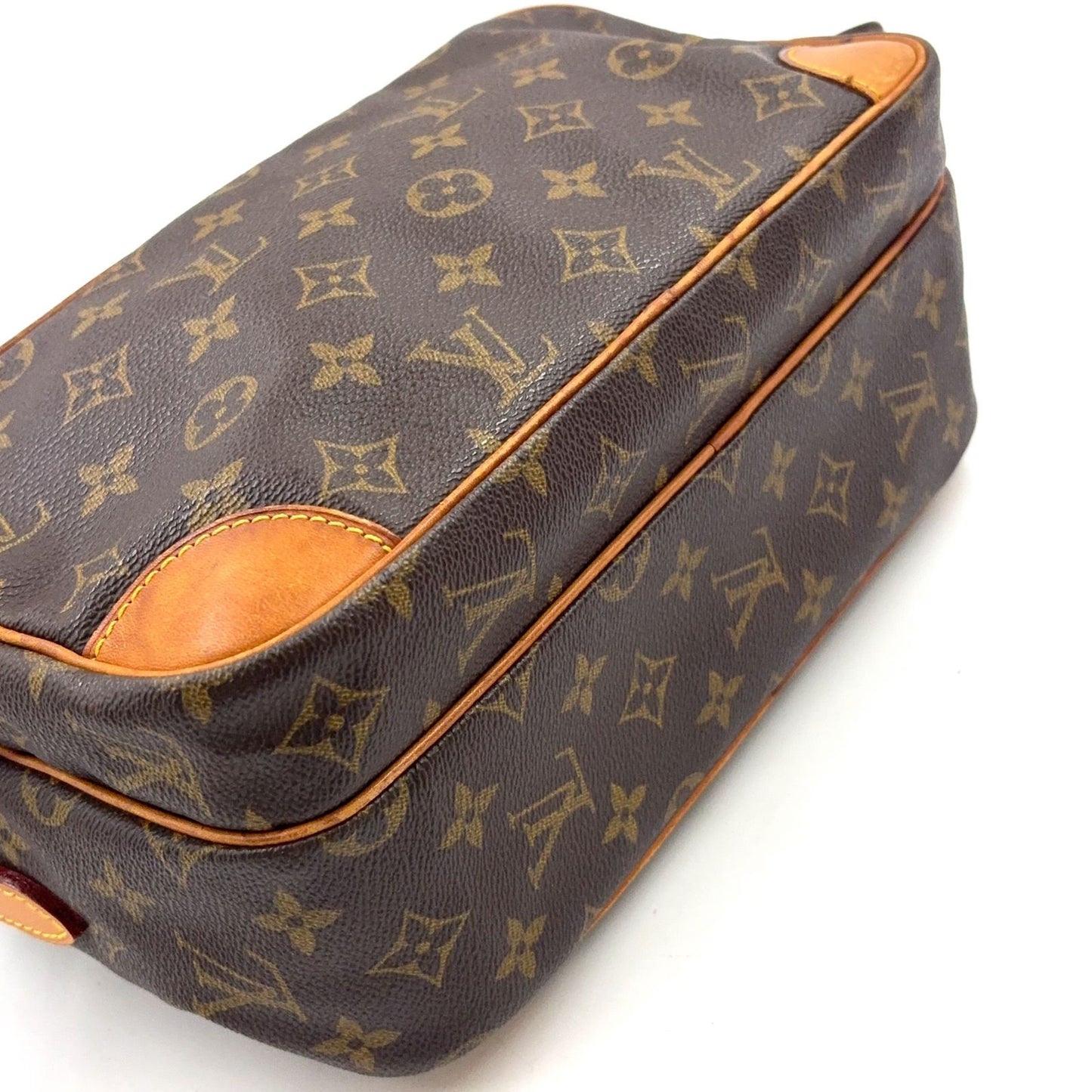 Louis Vuitton Limited Nile Monogram Leather Brown Shoulder Bag Gold — view 5
