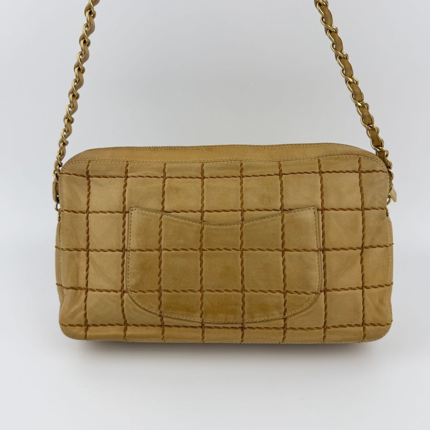 Chanel CC Logo Wild Stitch Choco Bar Chain Shoulder Bag Beige Leather Vintage — view 3