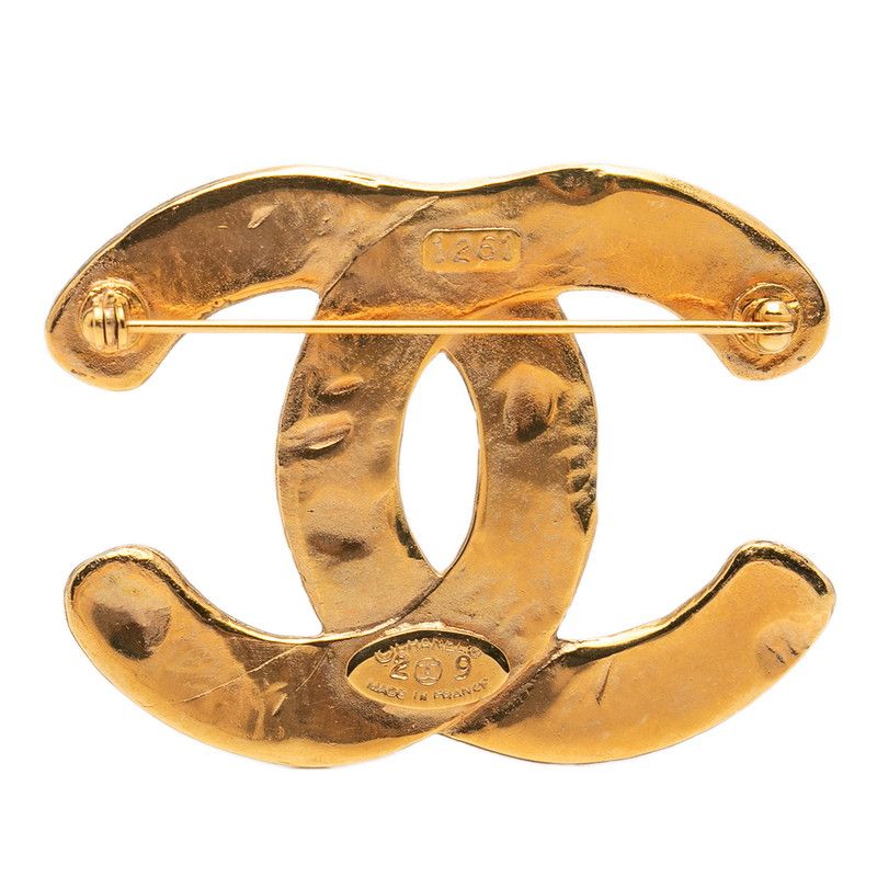 Chanel CC Logo Vintage Brooch 29 Gold Plated — view 2