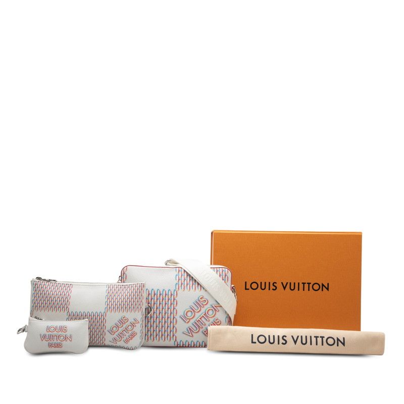 Louis Vuitton Damier Giant Spray Trio Messenger Crossbody Shoulder Bag White — view 6