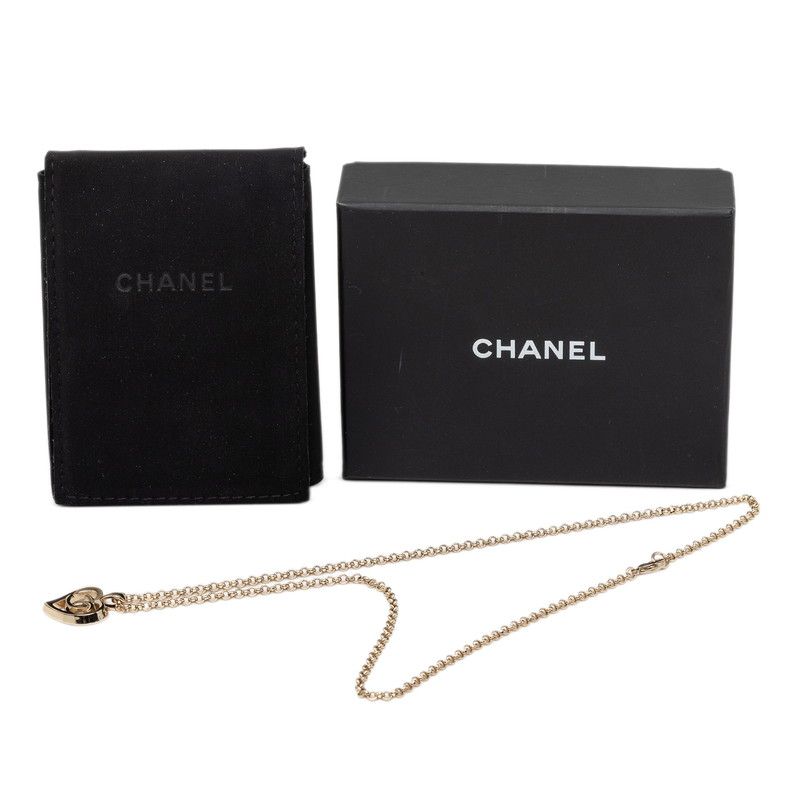Chanel Heart CC Logo Chain Pendant Silver Metal — view 5