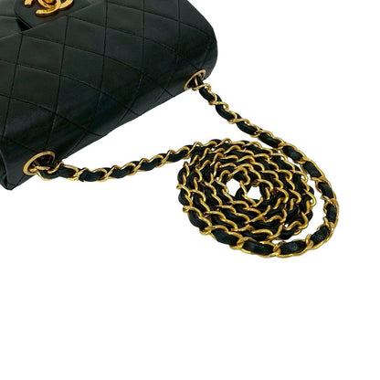 Chanel Card with Quilted CC Logo Lambskin Chain Shoulder Bag Pochette Black — view 4