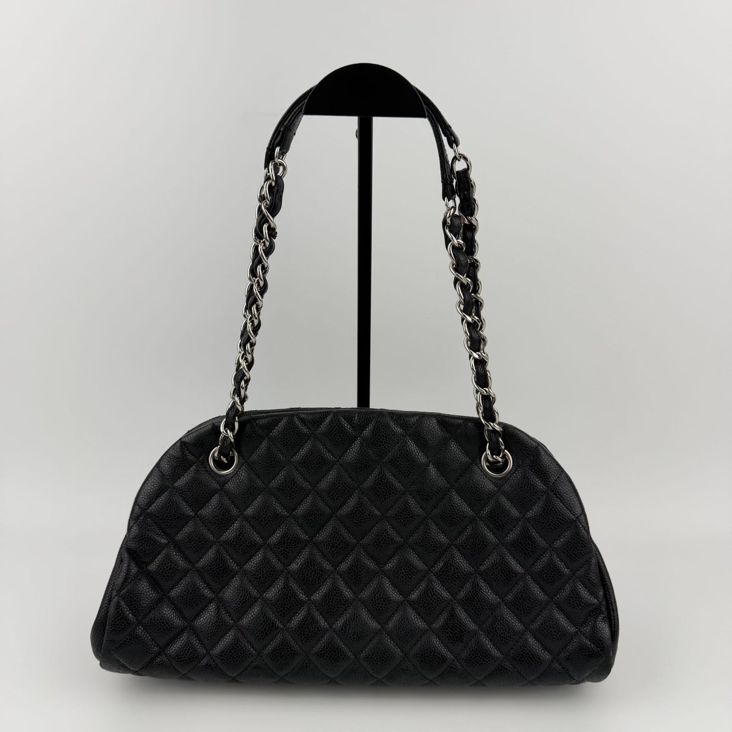 Chanel CC Logo Quilted Chain Shoulder Bag Black Caviar Leather Vintage — view 2