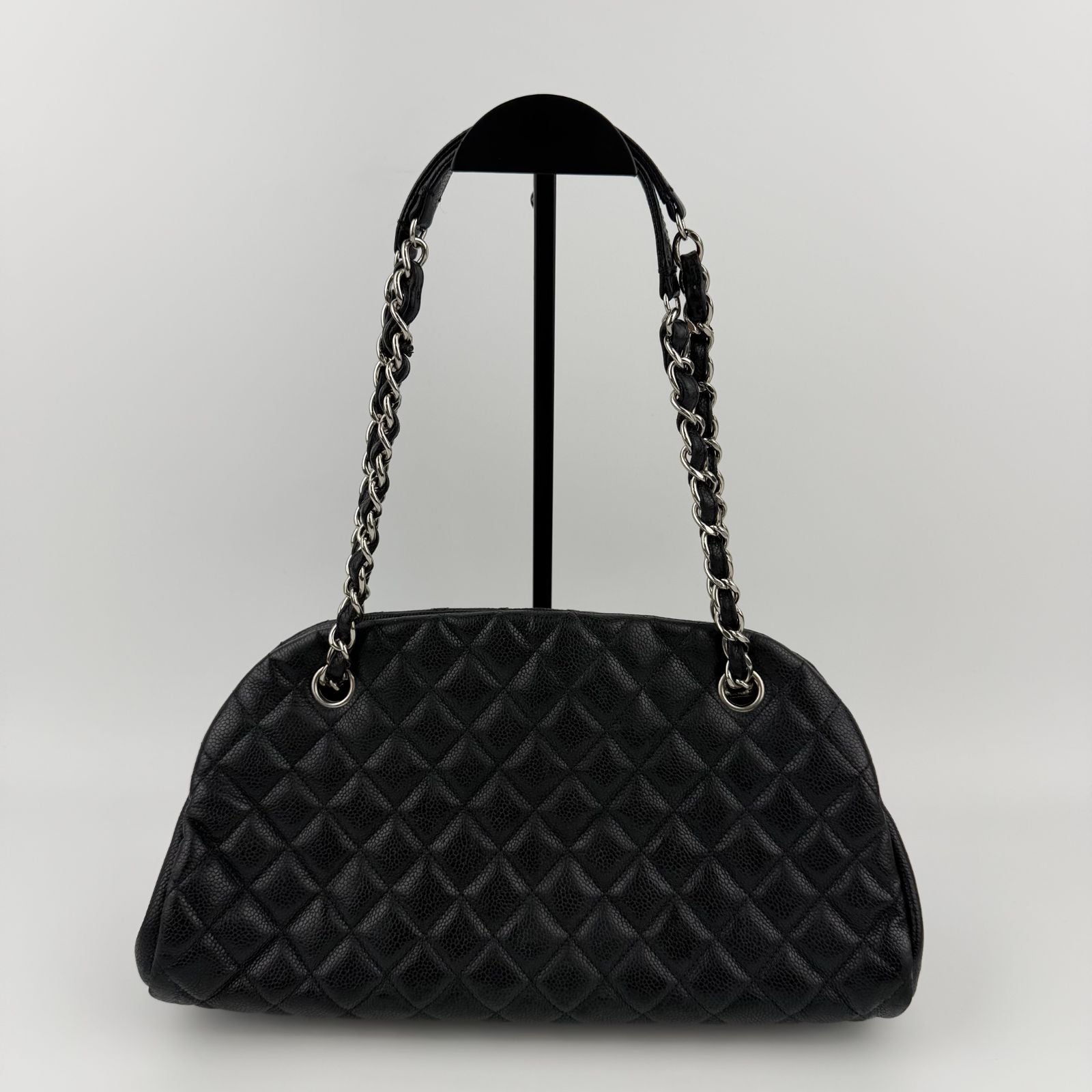 Chanel CC Logo Quilted Chain Shoulder Bag Black Caviar Leather Vintage — view 2