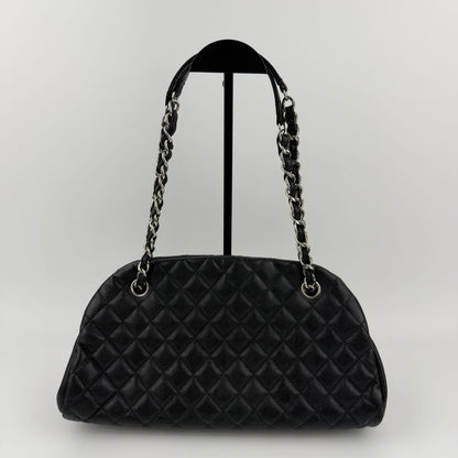 Chanel CC Logo Quilted Chain Shoulder Bag Black Caviar Leather Vintage — view 2