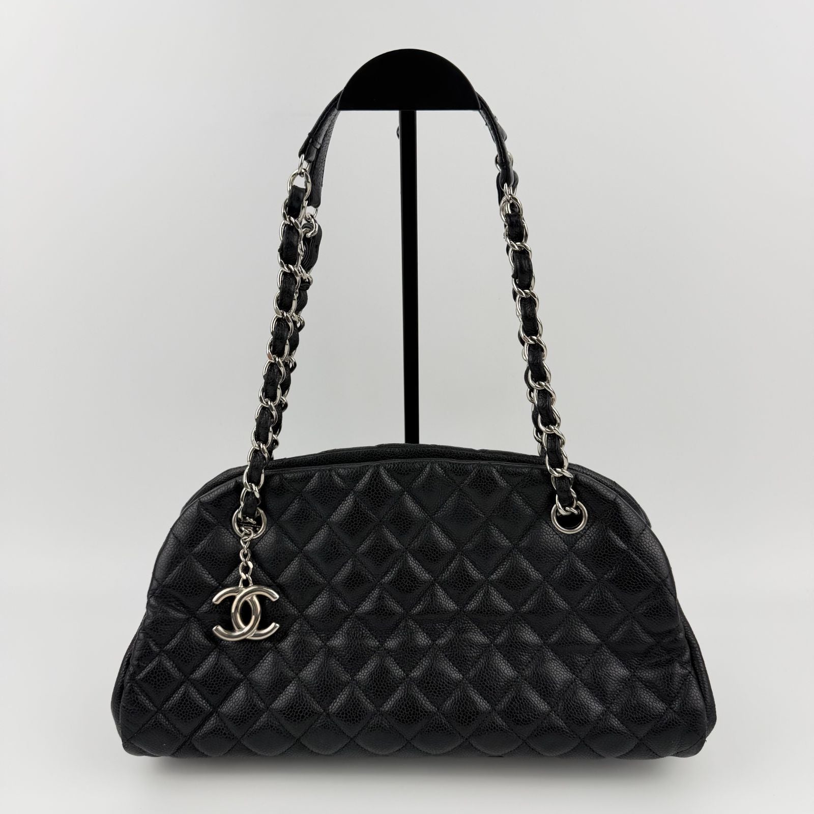 Chanel CC Logo Quilted Chain Shoulder Bag Black Caviar Leather Vintage