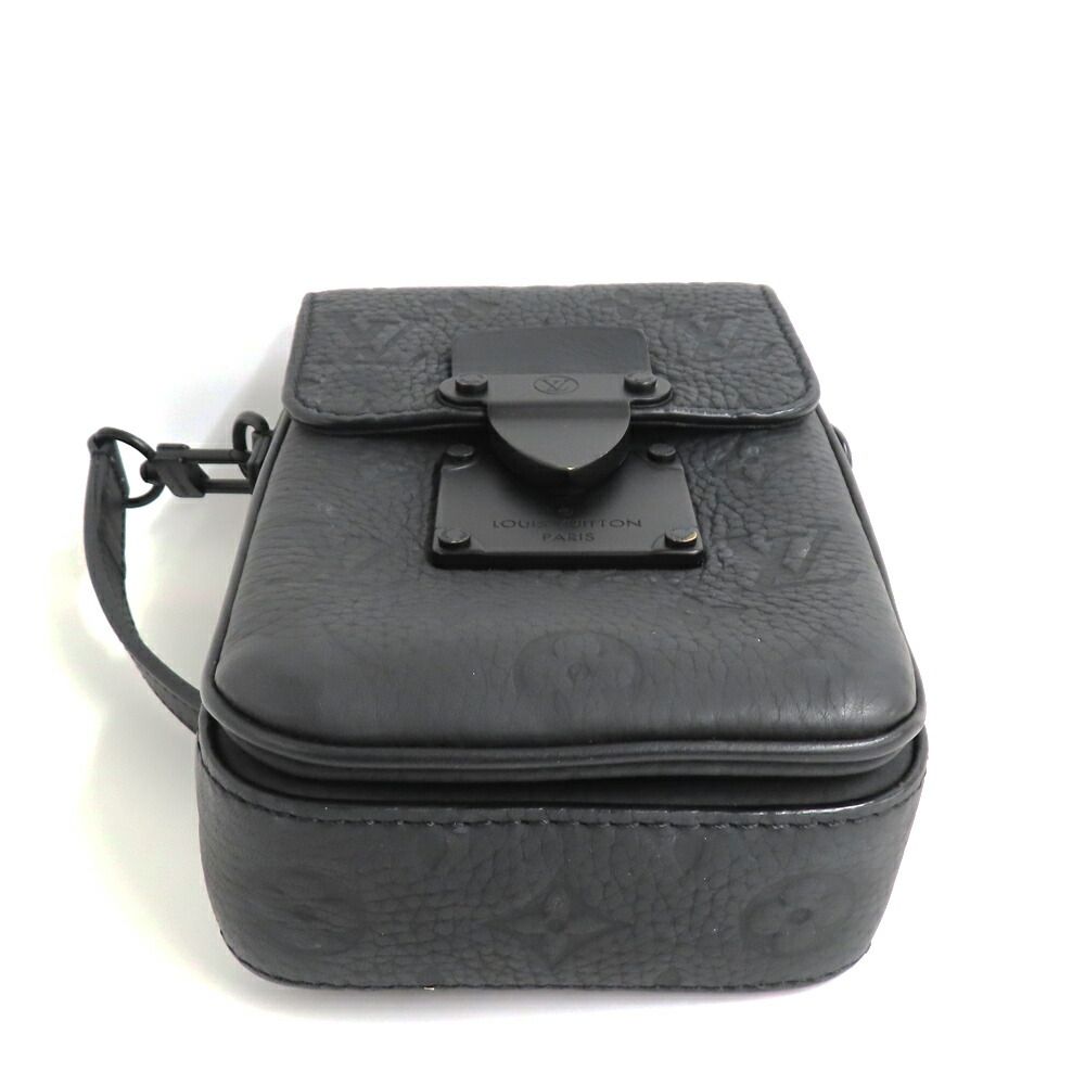 Louis Vuitton S Lock Vertical Wearable Wallet Shoulder Black — view 5