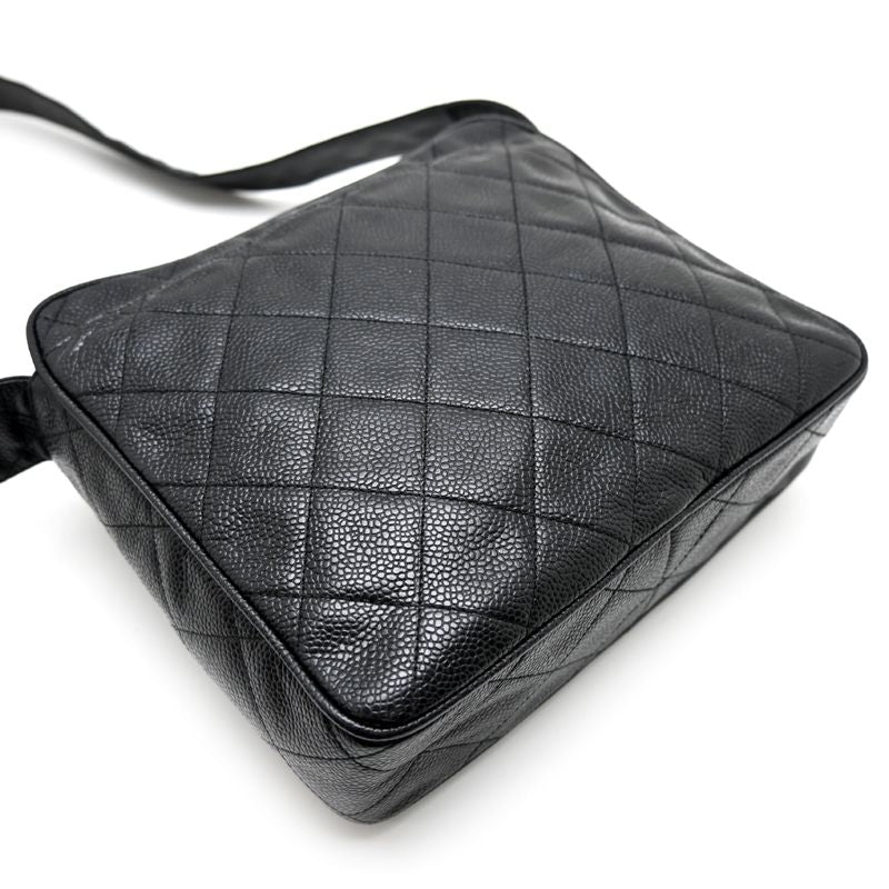 Chanel Shoulder Bag Black — view 4