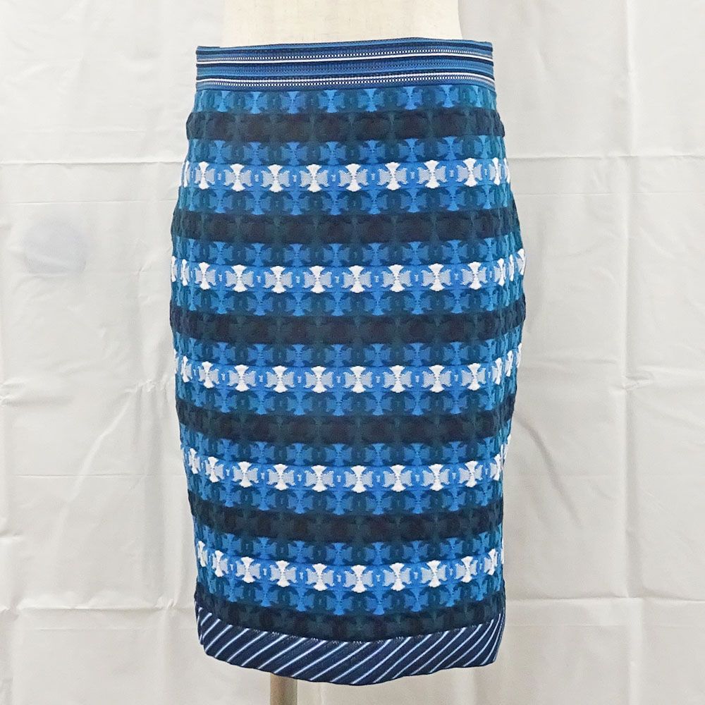 Chanel Set CC Logo Cardigan Skirt 36 Blue White Polyester — view 6