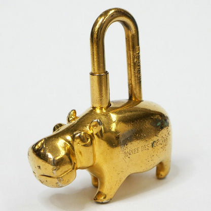 Hermes Cadena Cabas Limited Gold Annee Des Fleuves Lock Charm Keychain — view 2