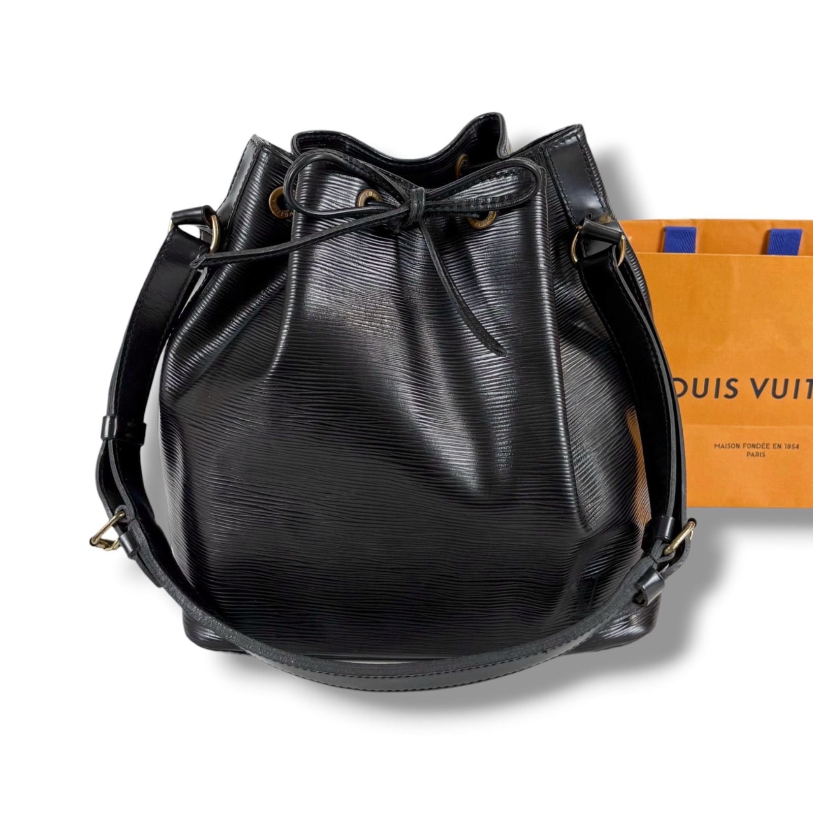 Louis Vuitton Petit Noe Drawstring Shoulder Bag Epi Leather Black Noir