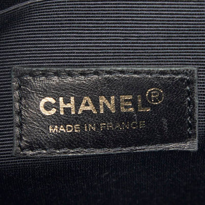Chanel Coco Mademoiselle Tote Red White Black Enamel Leather — view 9