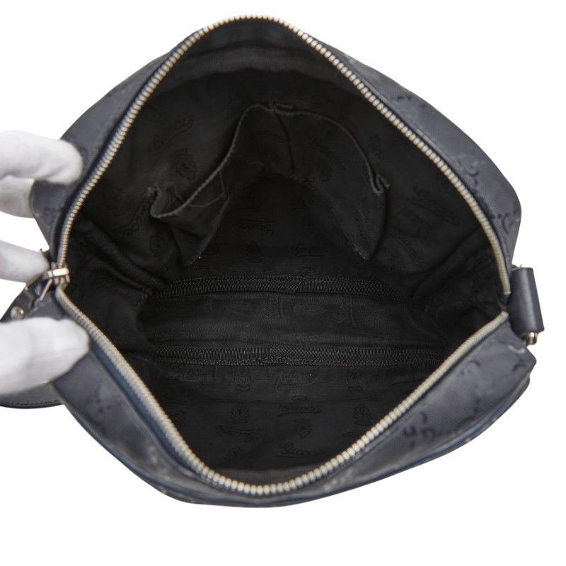Gucci GG Supreme Crossbody Shoulder Bag Black Leather — view 8