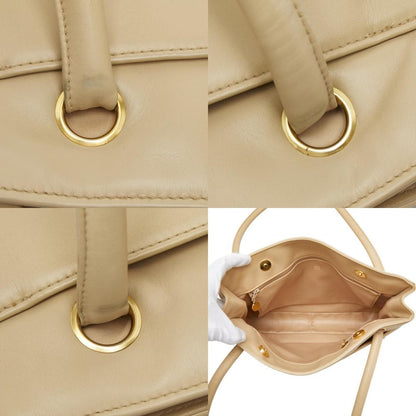 Chanel CC Logo Tote Beige Leather — view 9