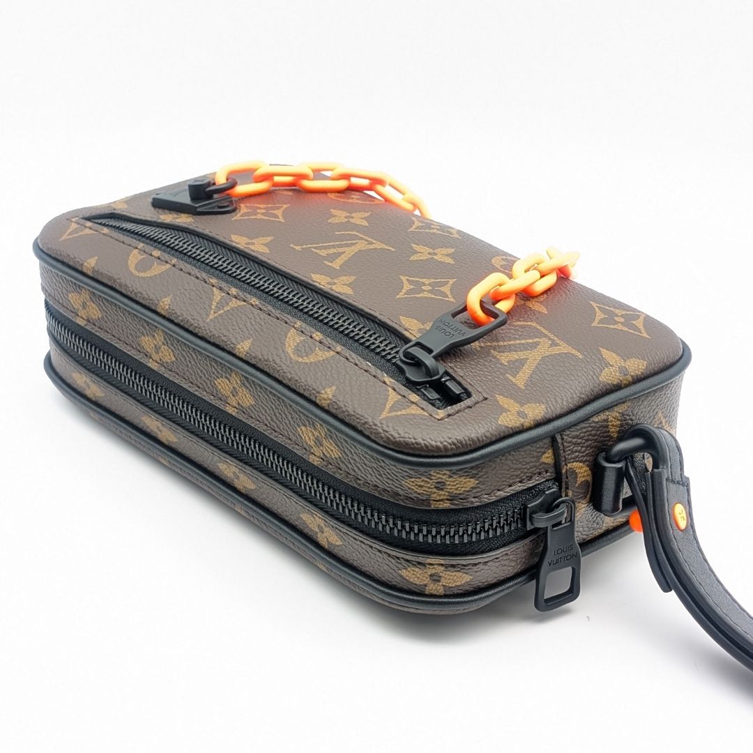 Louis Vuitton Almost Pochette Volga Monogram Solar — view 3