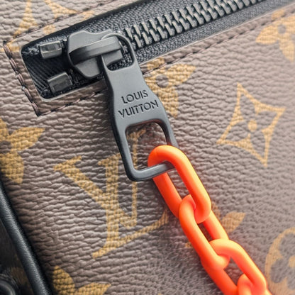 Louis Vuitton Almost Pochette Volga Monogram Solar — view 5