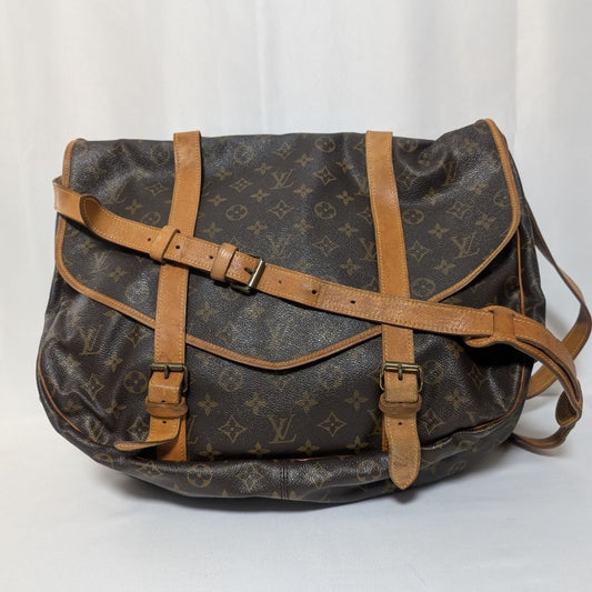 Louis Vuitton Monogram Saumur 43
