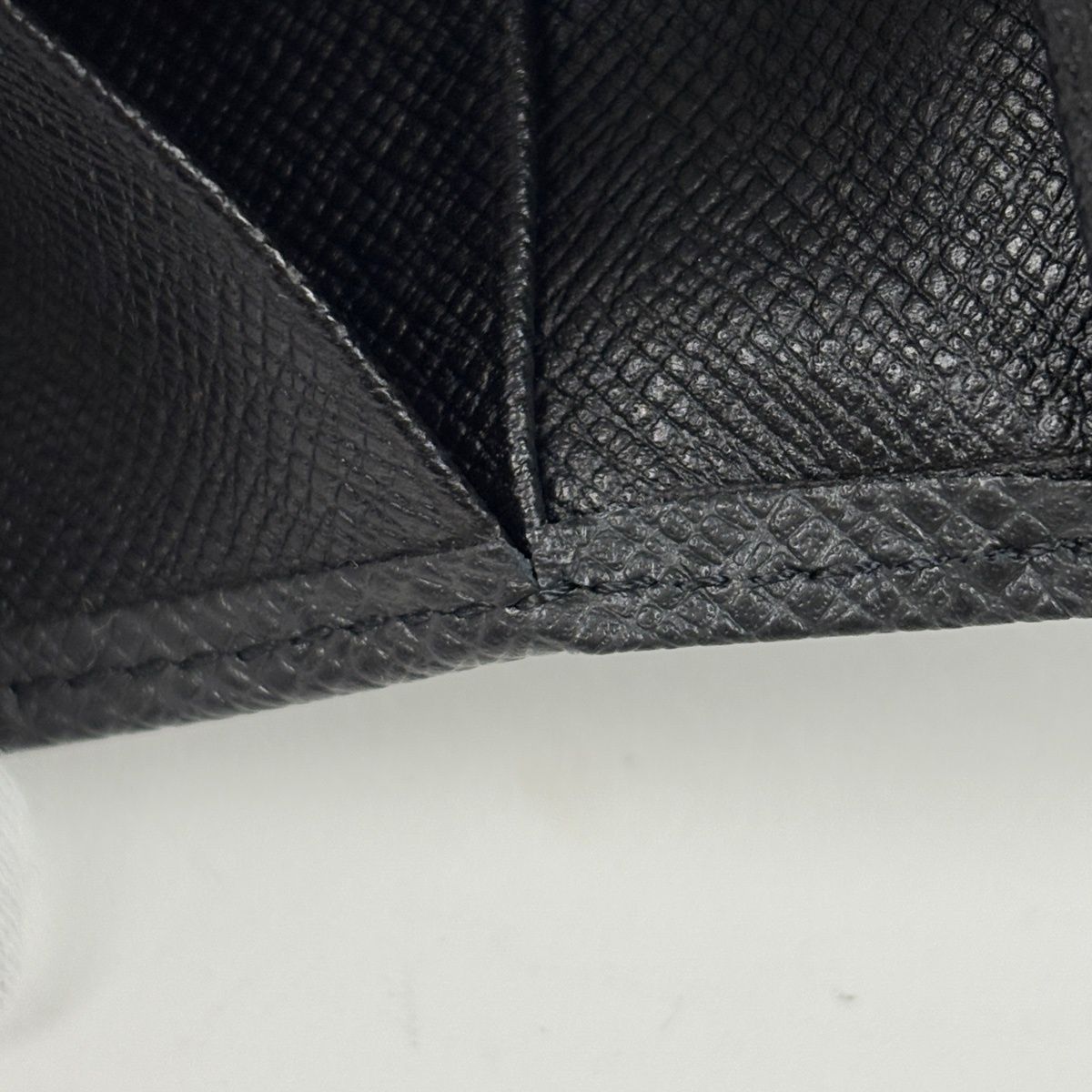 Louis Vuitton Organizer de Poche Card Case Taiga Ardoise — view 4