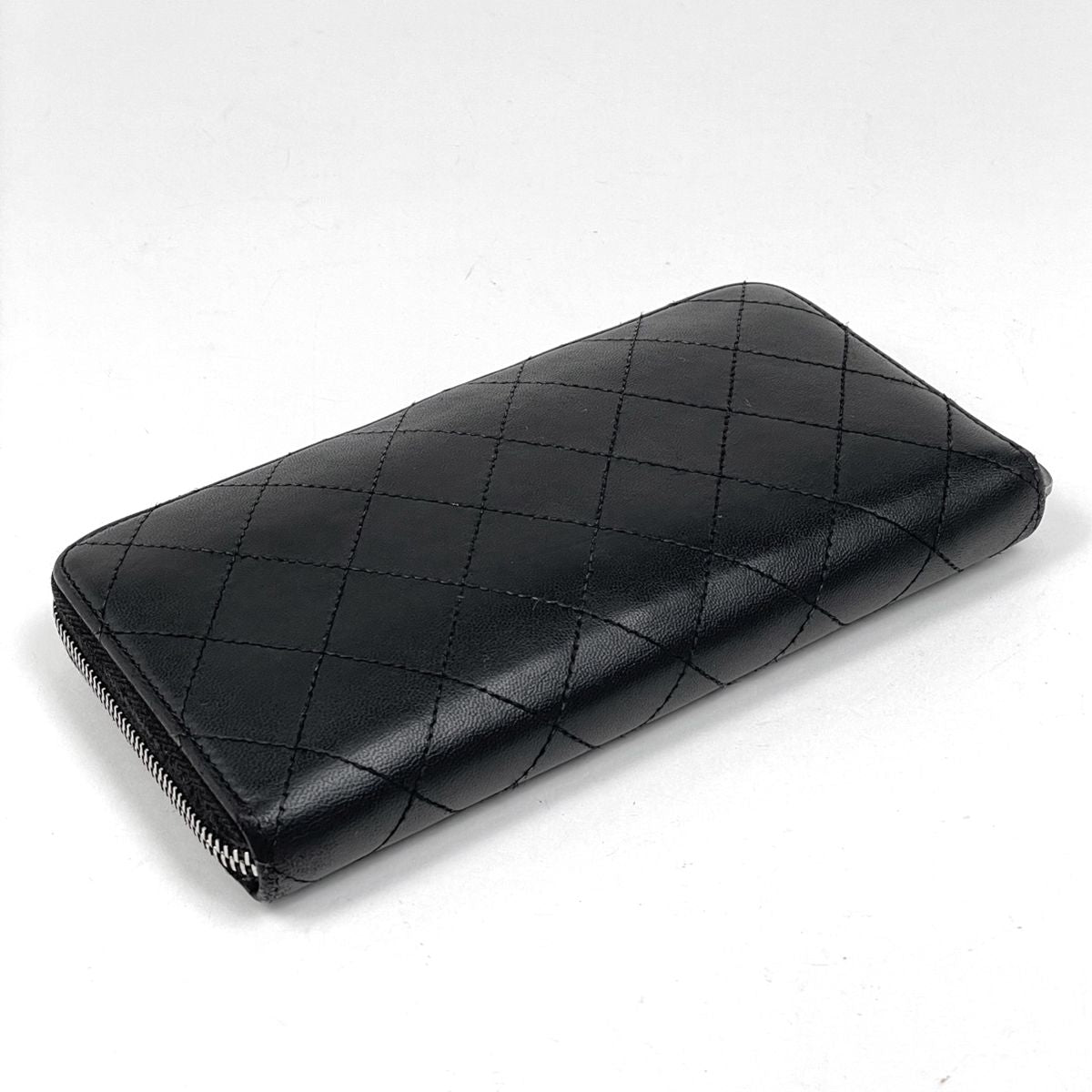 Chanel CC Logo Zip Around Wallet Quilted Leather Black — view 2