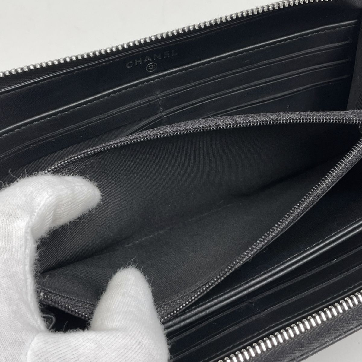 Chanel CC Logo Zip Around Wallet Quilted Leather Black — view 7